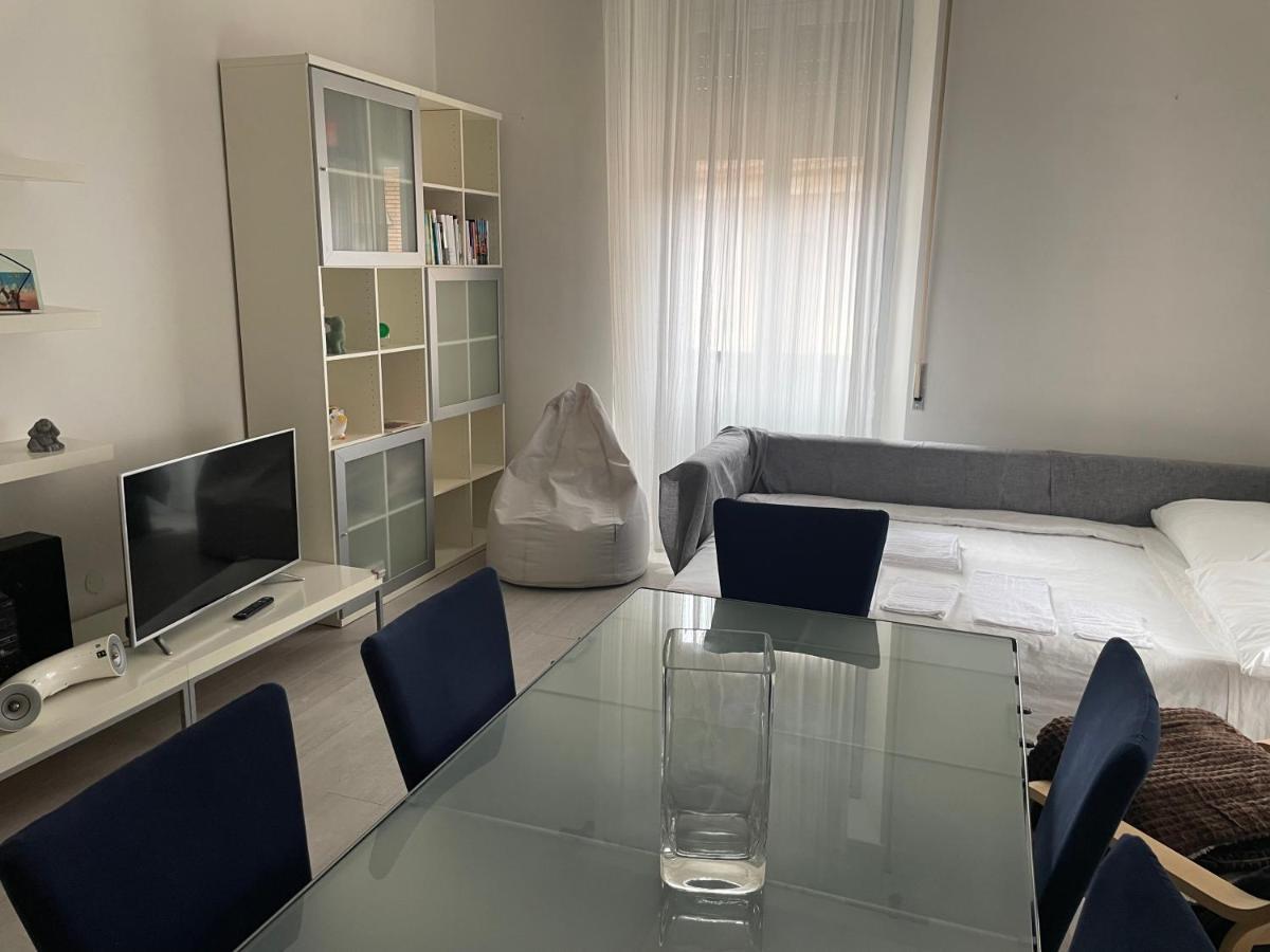 Appartamento Centralissimo Elegante Терни Екстериор снимка