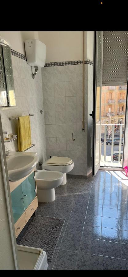 Appartamento Centralissimo Elegante Терни Екстериор снимка